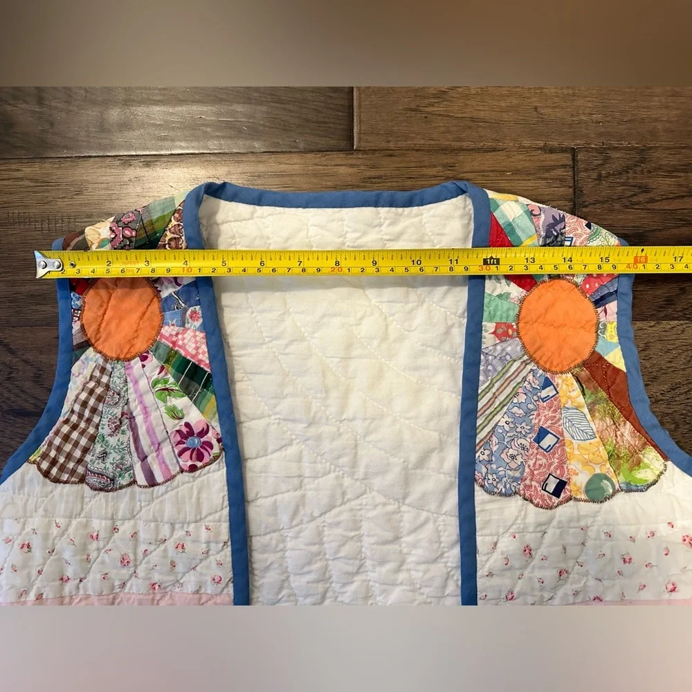 Upcycled vintage quilt vest - Picture 7 of 7